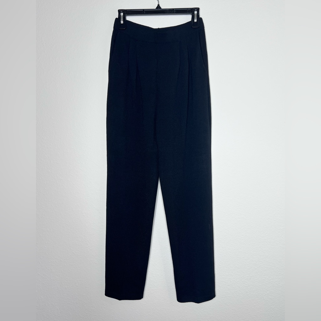 St. John Basic Women's Size 6 Black Santana Knit Elastic Waist Pants.